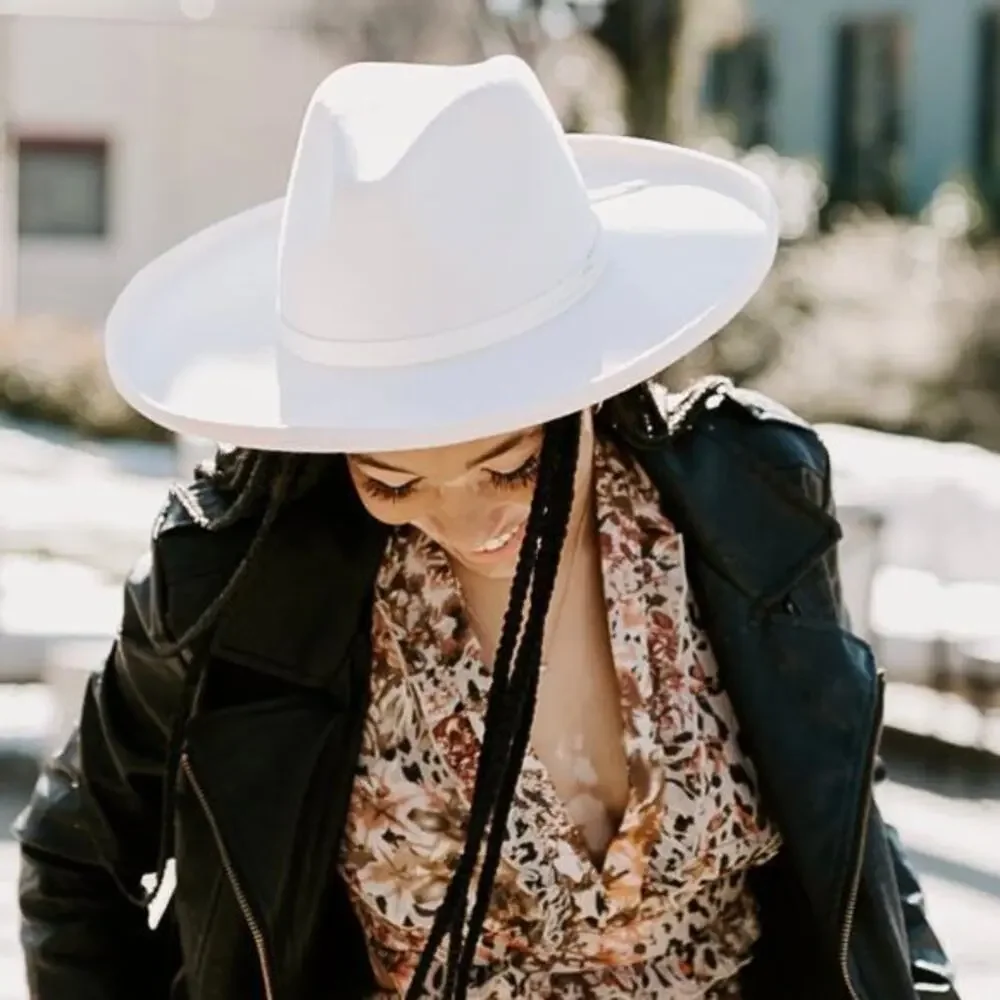 Camp The Label Women’s Aubrey Hat in White Ivory Size 59 cm (Adult XL)‎